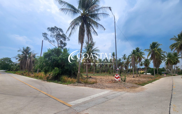 ที่ดินสำหรับขายที่นาจอมเทียน