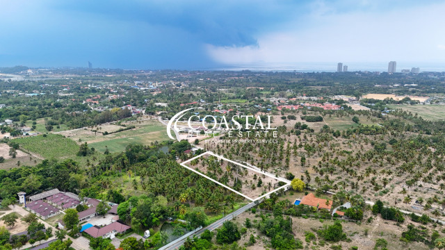 ที่ดินสำหรับขายที่นาจอมเทียน