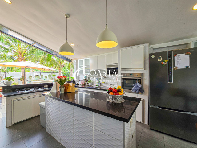 House For Sale And Rent Mabprachan/Pong