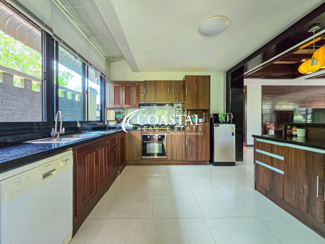 House For Sale And Rent Mabprachan/Pong