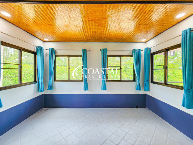 House For Sale And Rent Mabprachan/Pong