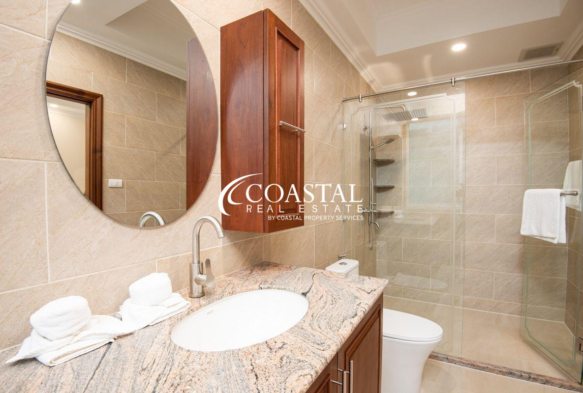 อสังหาริมทรัพย์เชิงพาณิชย์สำหรับขายที่พระตำหนัก