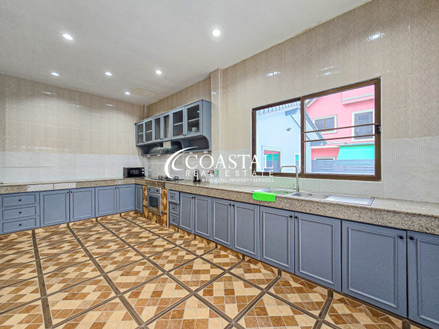 House For Sale Mabprachan/Pong
