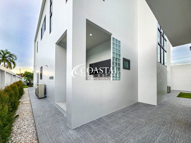 House For Sale And Rent Mabprachan/Pong