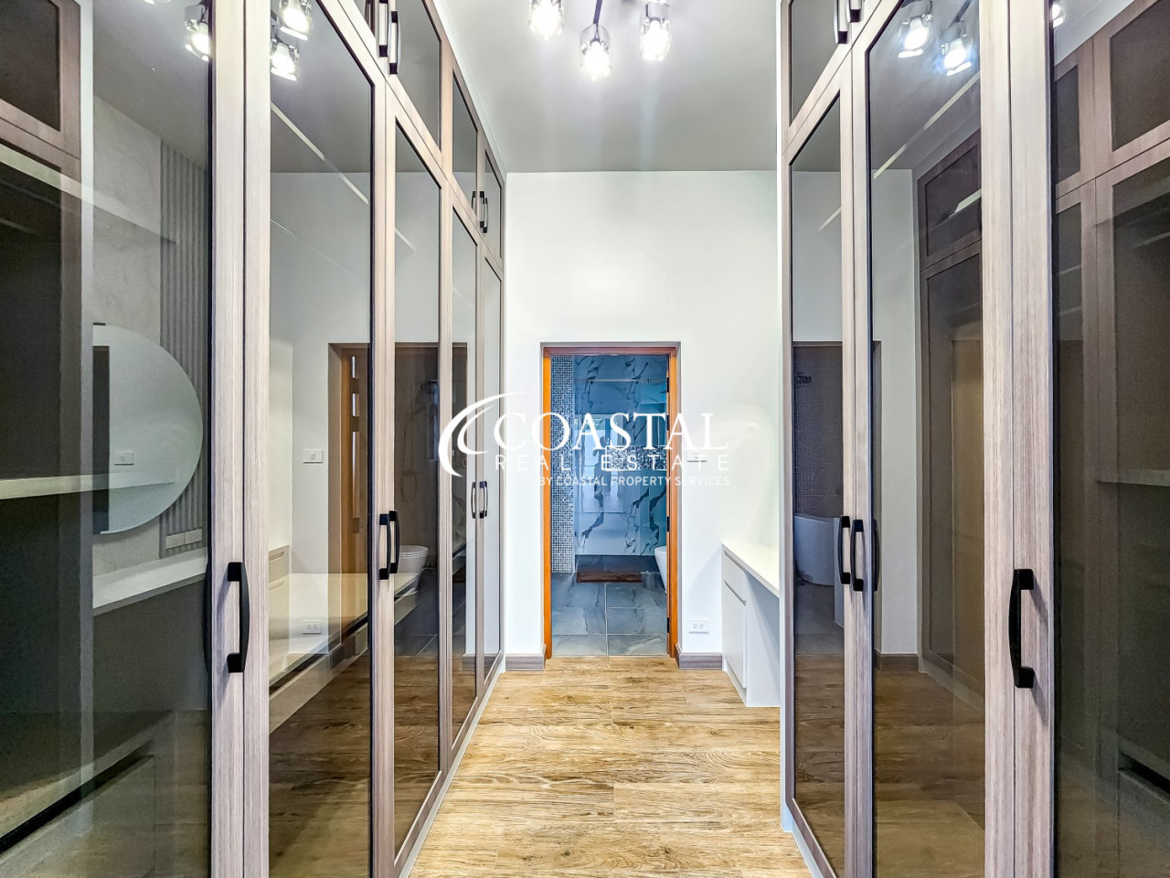 House For Sale And Rent Mabprachan/Pong