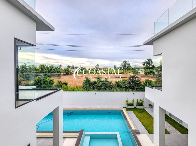 House For Sale And Rent Mabprachan/Pong