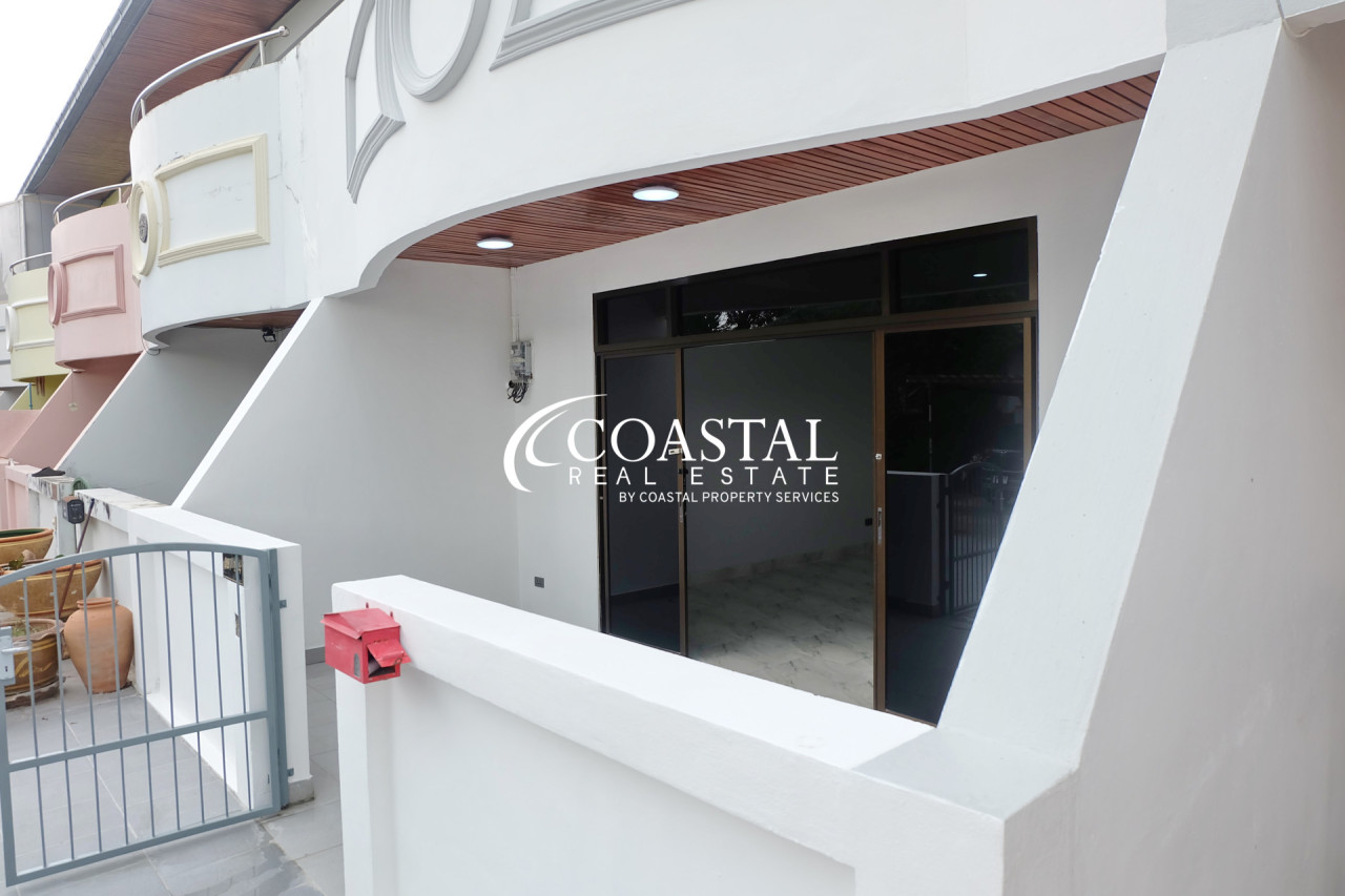 Townhouse For Sale East Pattaya