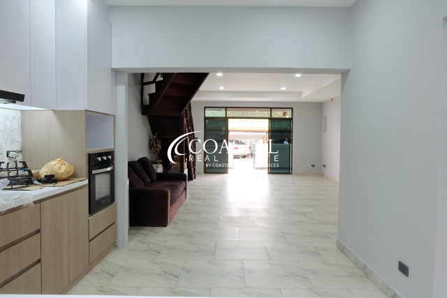 Townhouse For Sale East Pattaya