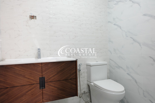 Townhouse For Sale East Pattaya