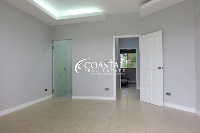Townhouse For Sale East Pattaya