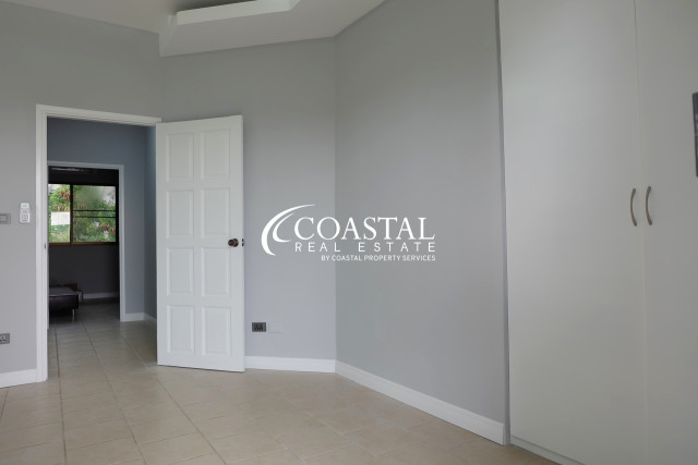 Townhouse For Sale East Pattaya