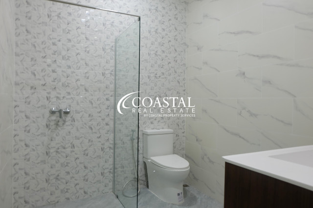 Townhouse For Sale East Pattaya