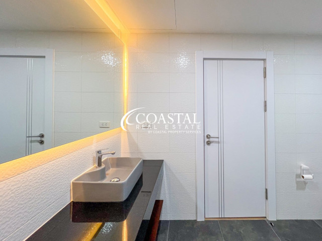 บ้านสำหรับขายที่พระตำหนัก