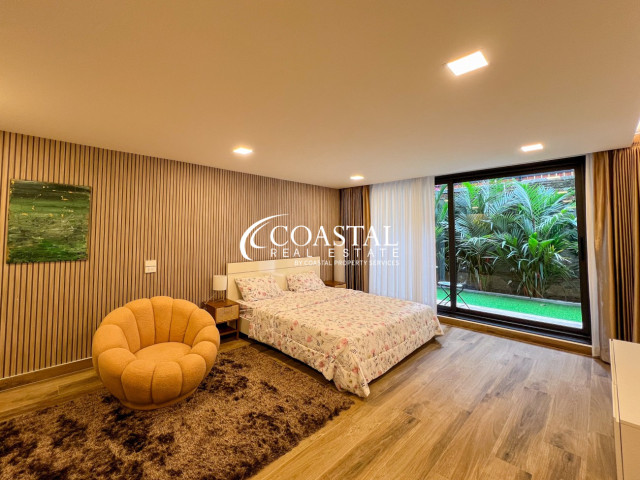 บ้านสำหรับขายที่พระตำหนัก