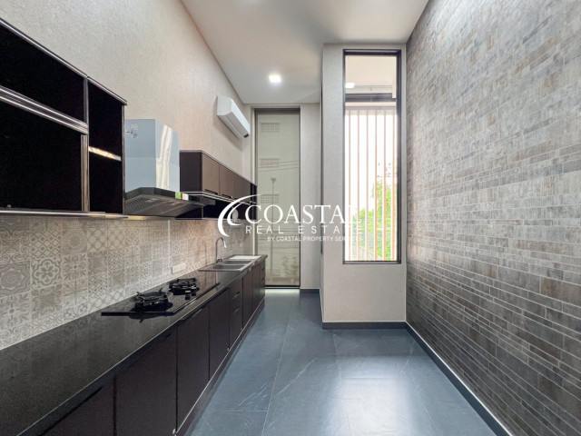 บ้านสำหรับขายที่พระตำหนัก