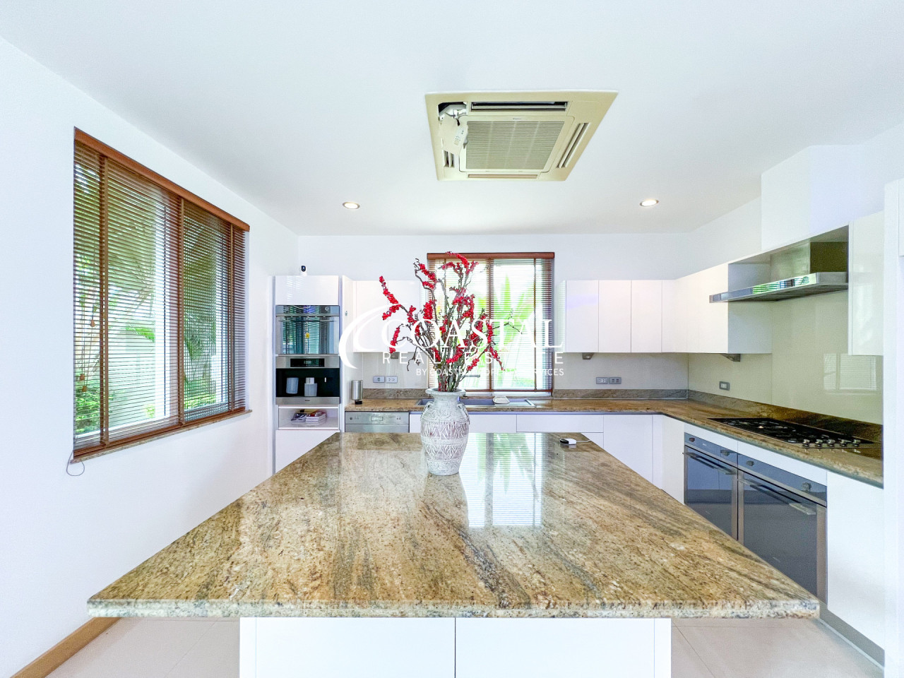 House For Sale And Rent Mabprachan/Pong