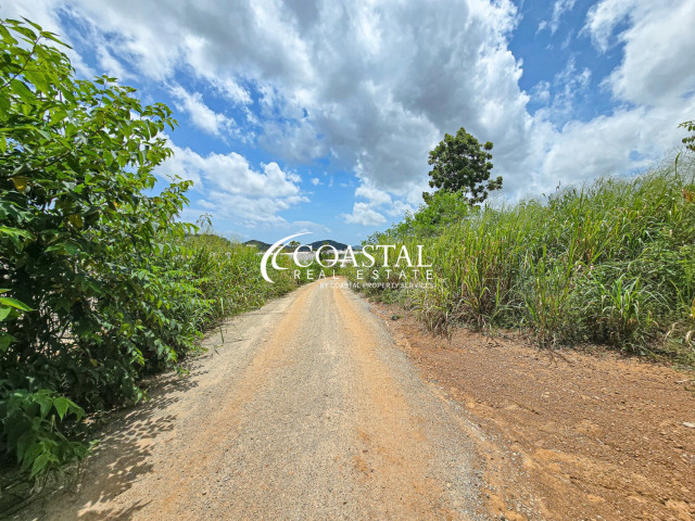 ที่ดินสำหรับขายที่นาจอมเทียน