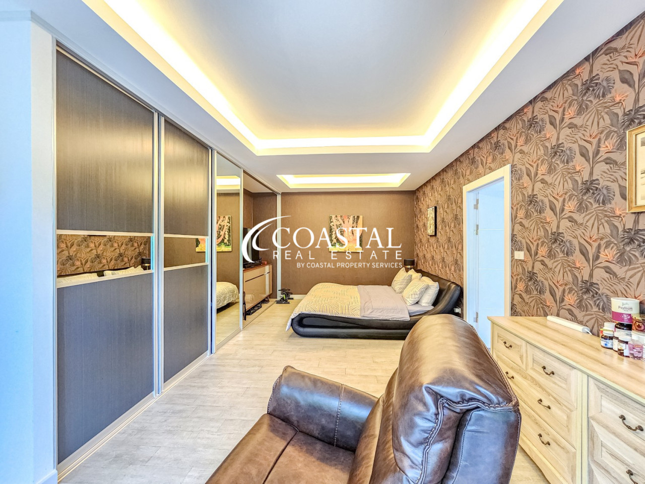 บ้านสำหรับขายที่พระตำหนัก