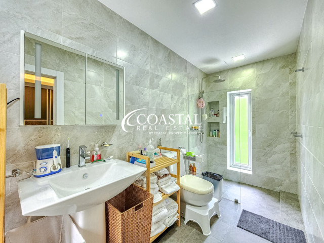 บ้านสำหรับขายที่พระตำหนัก