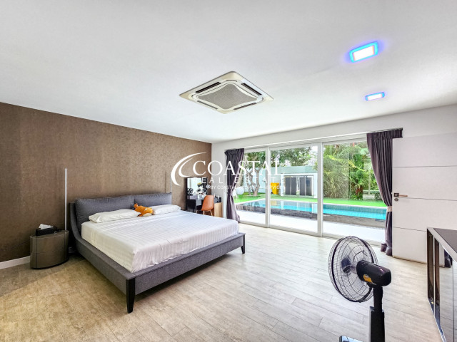 บ้านสำหรับขายที่พระตำหนัก