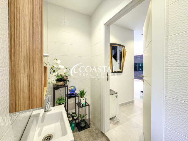 บ้านสำหรับขายที่พระตำหนัก