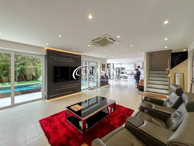 บ้านสำหรับขายที่พระตำหนัก