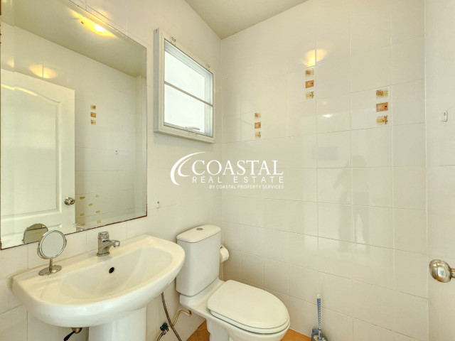 ทาวน์เฮ้าส์สำหรับขายที่พัทยาตะวันออก