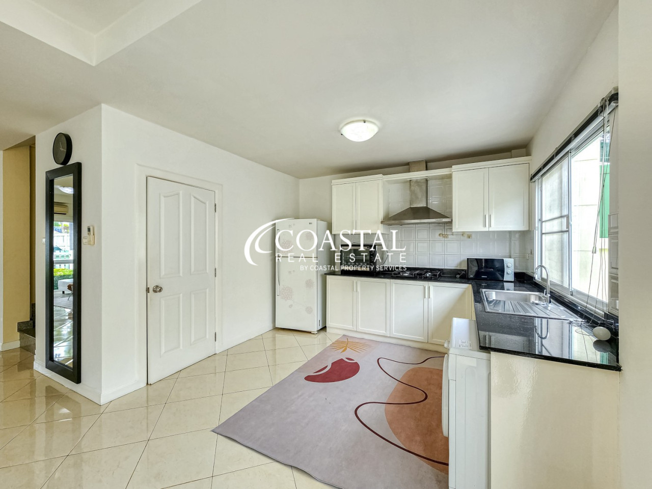 ทาวน์เฮ้าส์สำหรับขายที่พัทยาตะวันออก