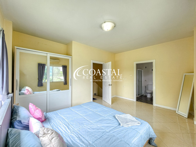 ทาวน์เฮ้าส์สำหรับขายที่พัทยาตะวันออก