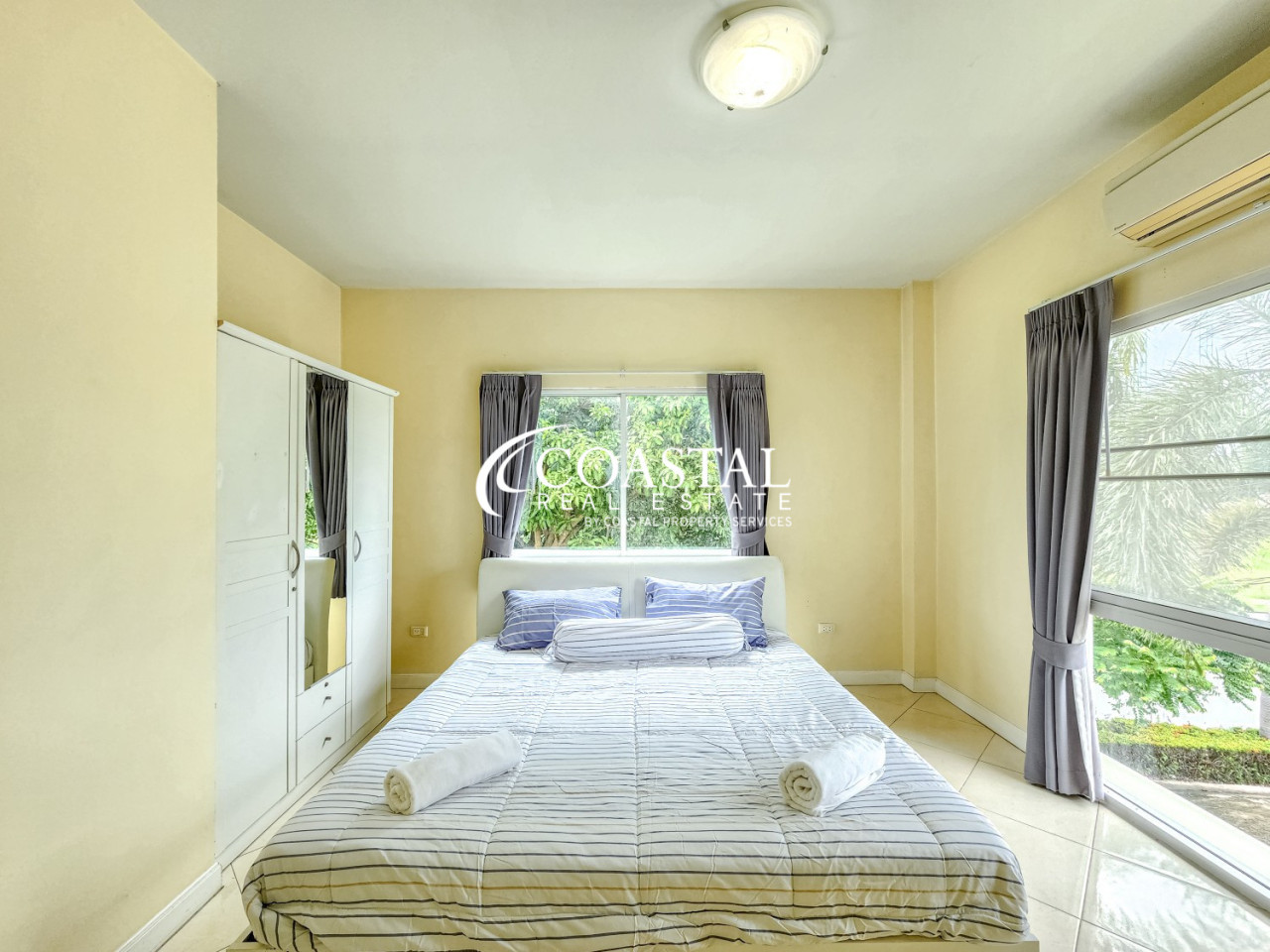 ทาวน์เฮ้าส์สำหรับขายที่พัทยาตะวันออก