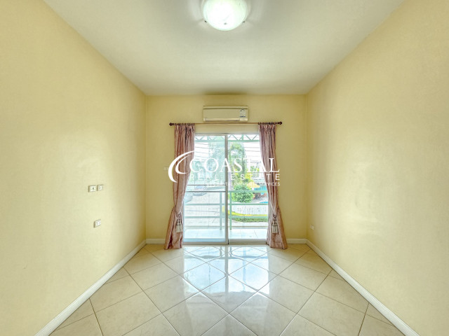 ทาวน์เฮ้าส์สำหรับขายที่พัทยาตะวันออก