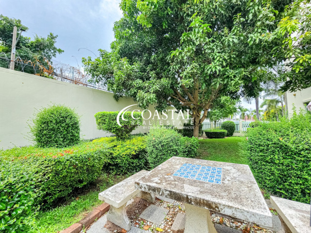 ทาวน์เฮ้าส์สำหรับขายที่พัทยาตะวันออก