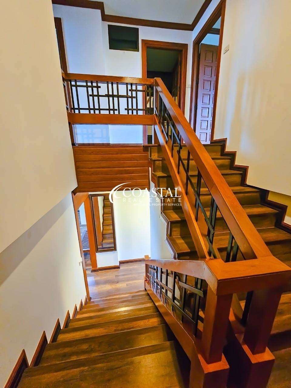 คอนโดสำหรับขายหรือเช่าที่วงศ์อมาตย์