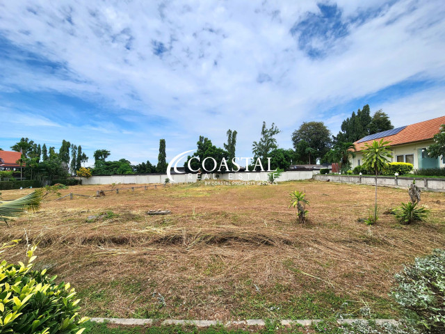 ที่ดินสำหรับขายที่นาจอมเทียน