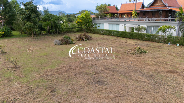 ที่ดินสำหรับขายที่นาจอมเทียน