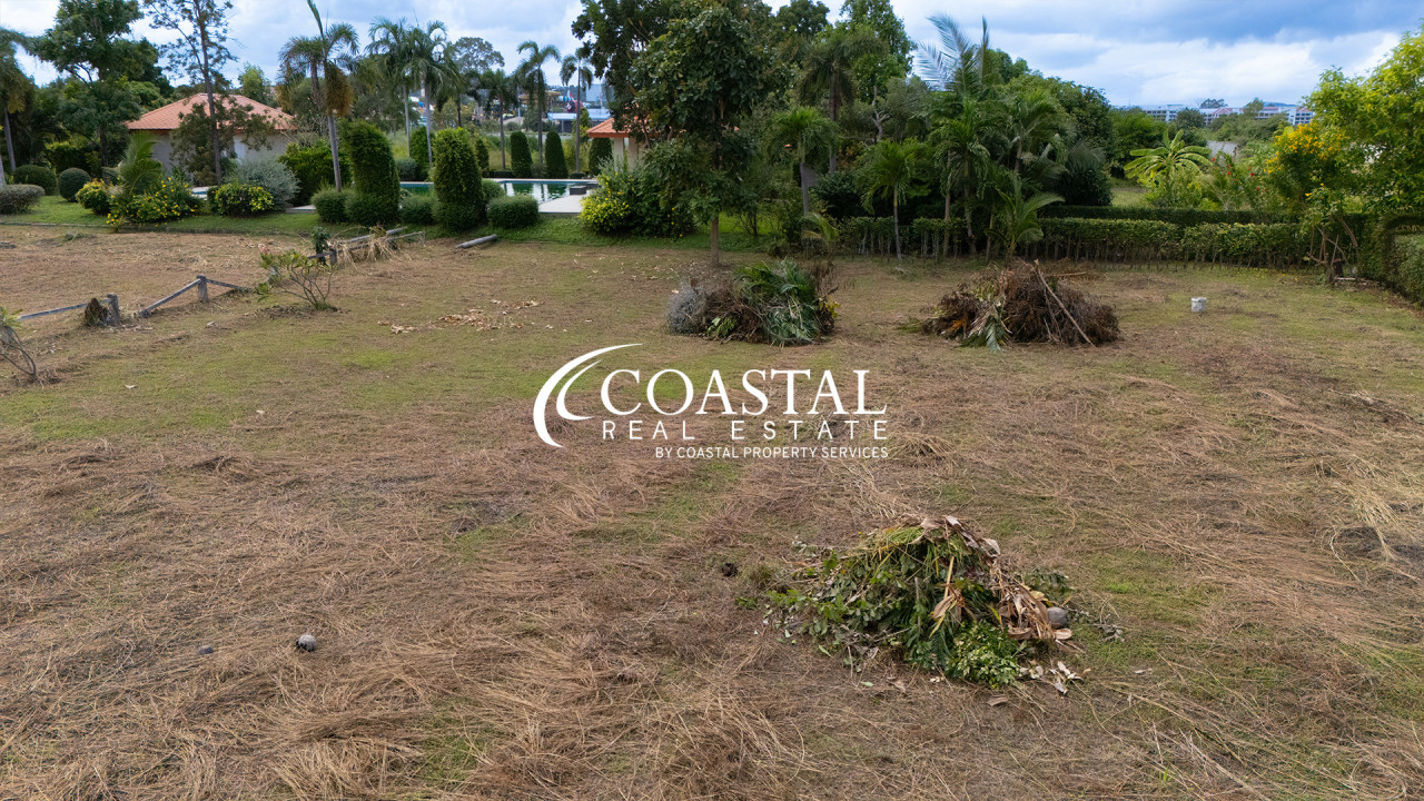 ที่ดินสำหรับขายที่นาจอมเทียน