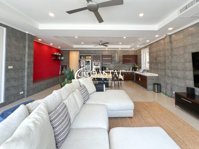 บ้านสำหรับขายที่พระตำหนัก