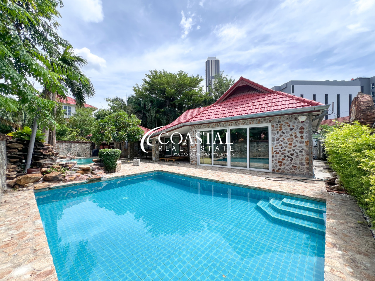 บ้านสำหรับขายที่พระตำหนัก