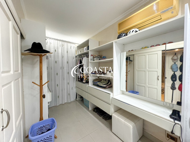 บ้านสำหรับขายที่พระตำหนัก