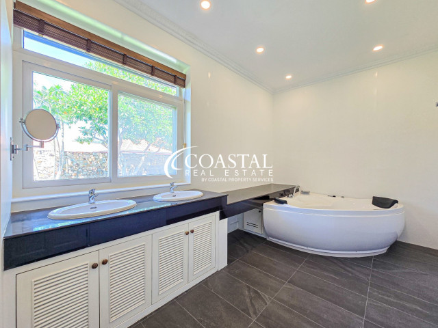 House For Sale Mabprachan/Pong