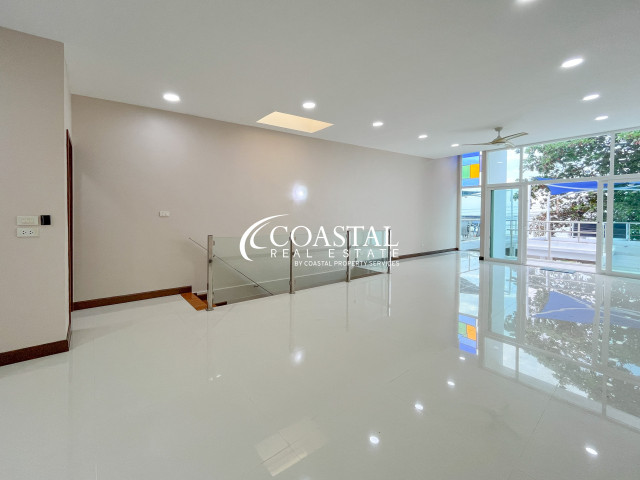 Townhouse For Sale Bang Saray