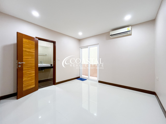 Townhouse For Sale Bang Saray