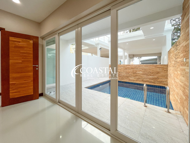 Townhouse For Sale Bang Saray