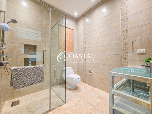 House For Sale Mabprachan/Pong