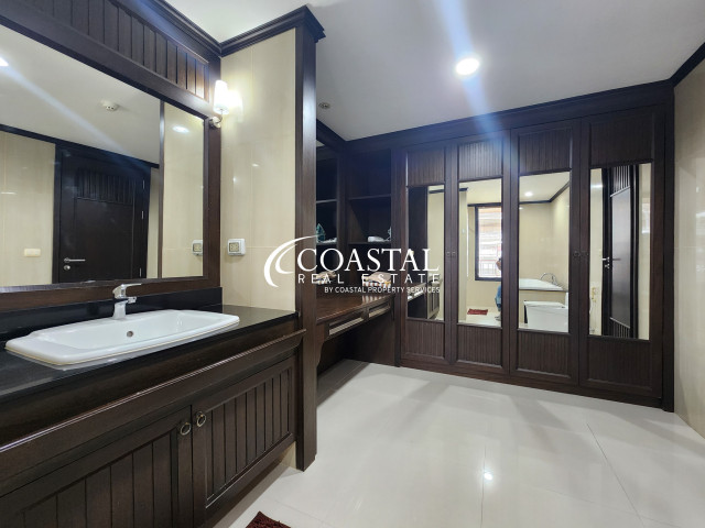 Condo For Rent Central Pattaya