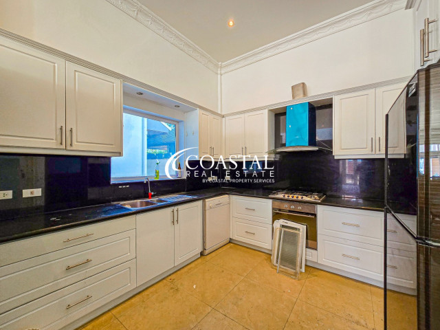 House For Sale Pratumnak