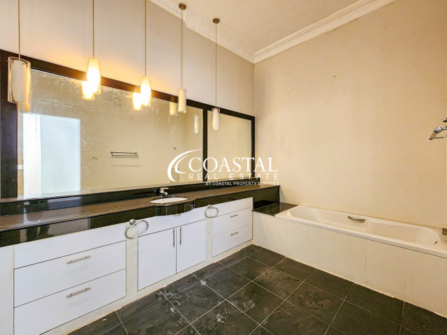 House For Sale Pratumnak