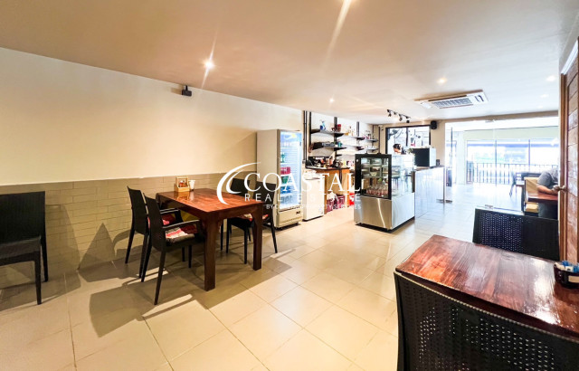 อสังหาริมทรัพย์เชิงพาณิชย์สำหรับขายที่พระตำหนัก