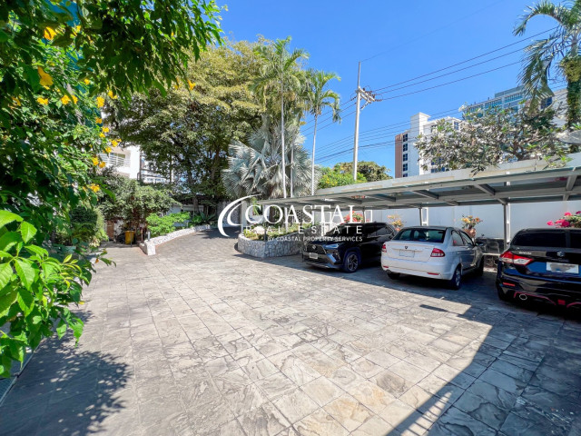 บ้านสำหรับขายที่พระตำหนัก