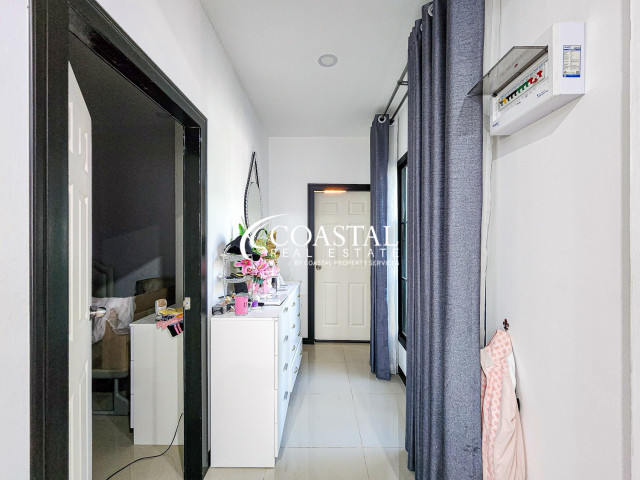 House For Sale Mabprachan/Pong